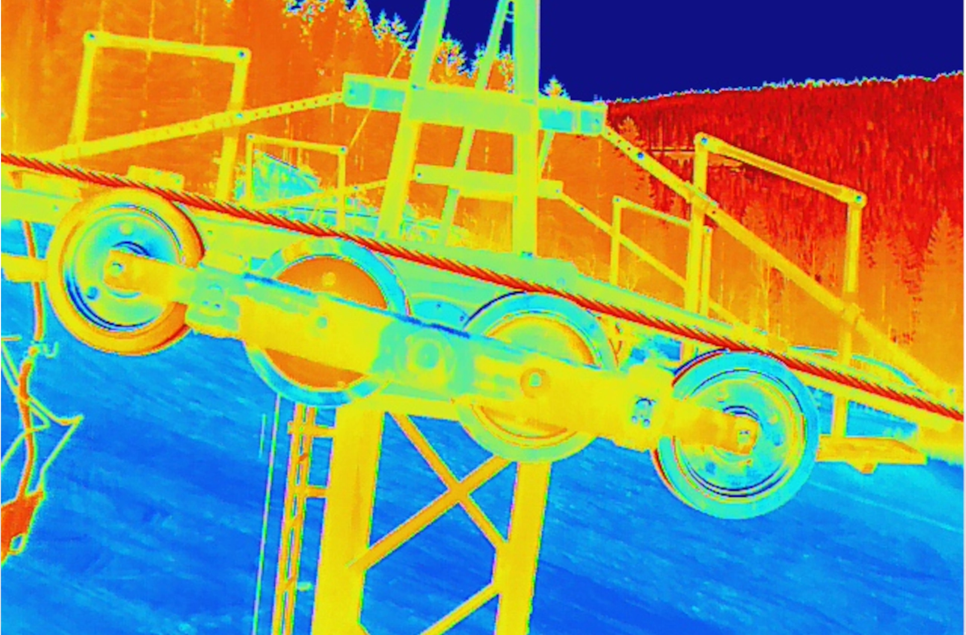 Inspection thermographique de pylône